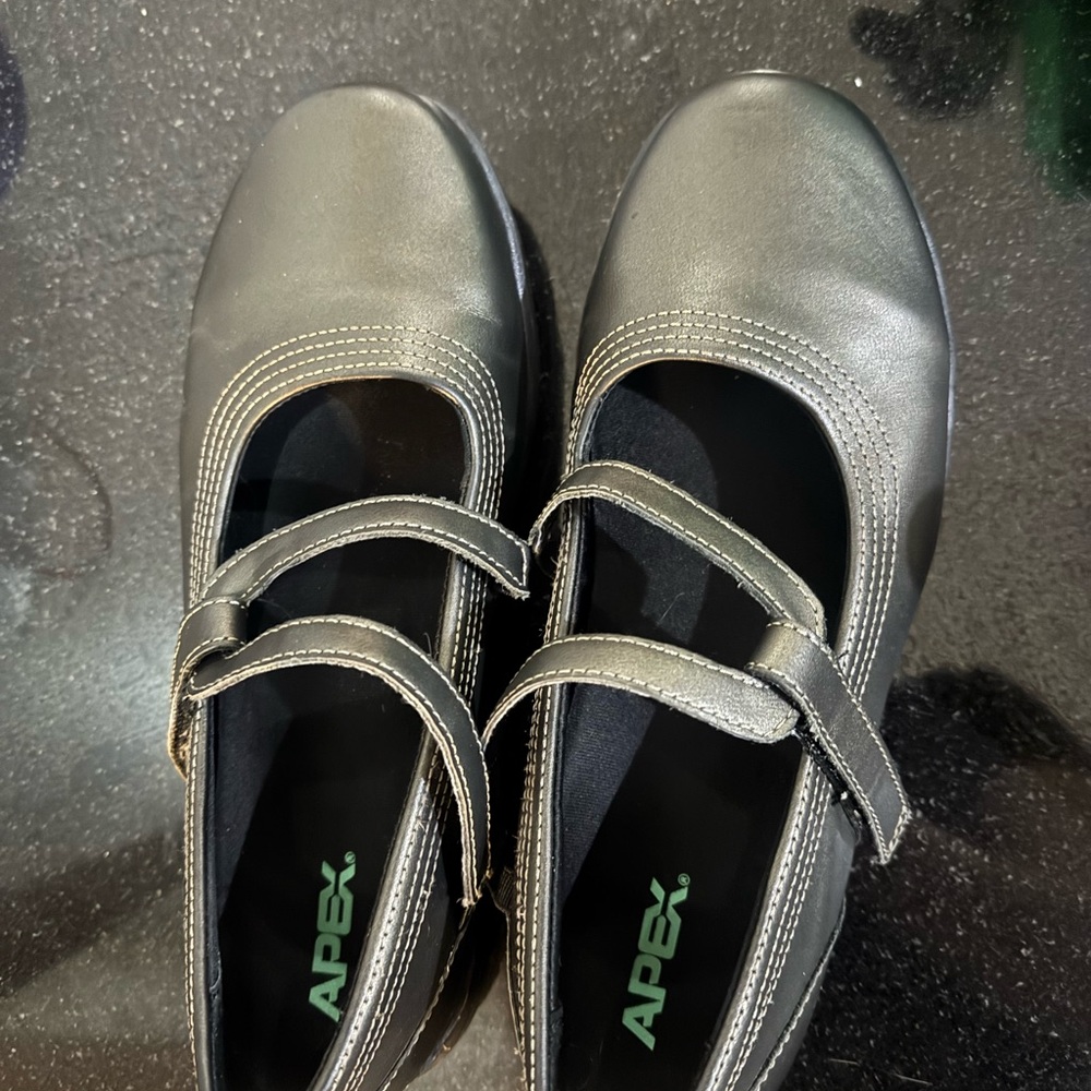 Apex Women's Gray Mary Jane Flats